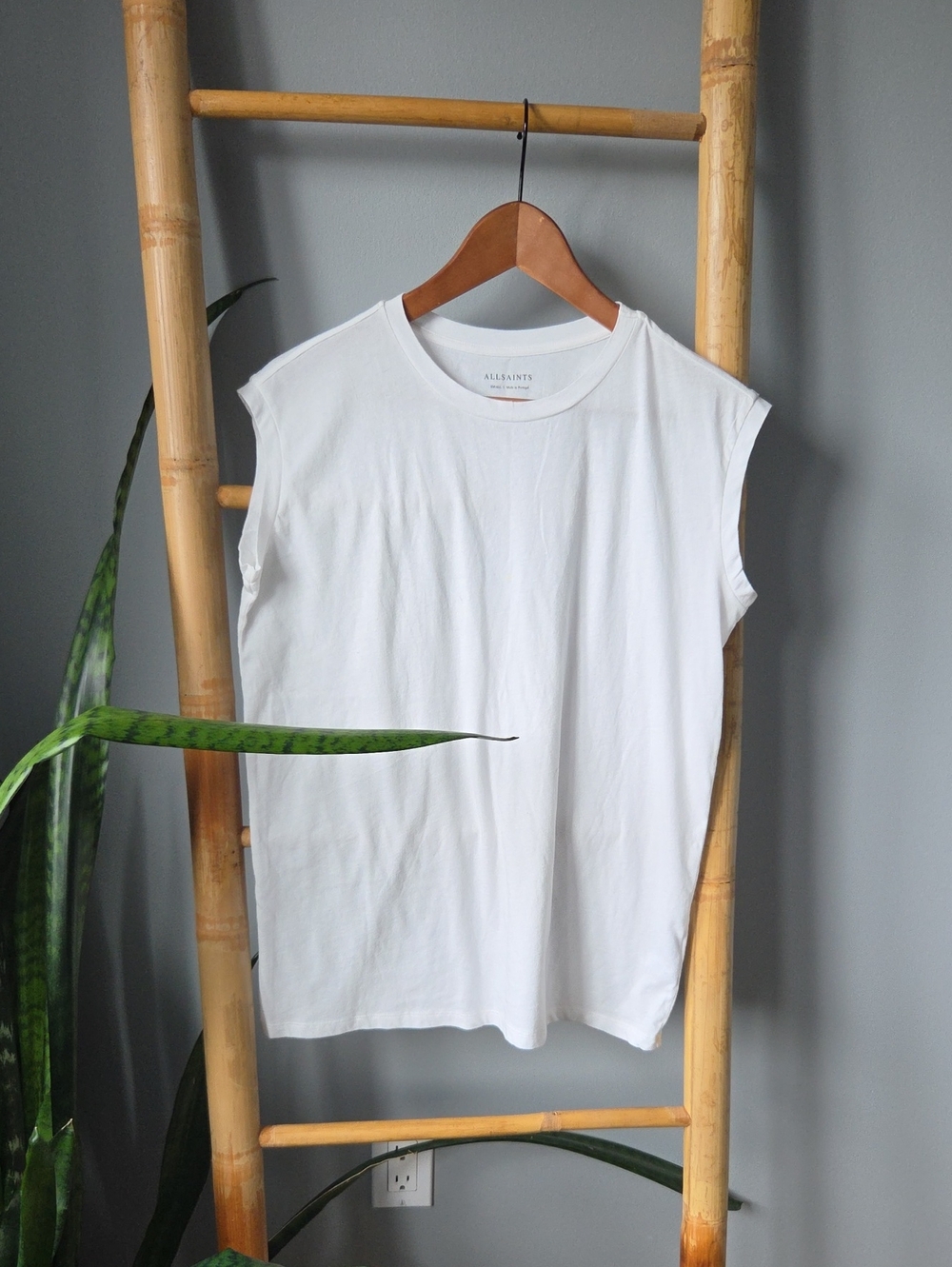 All Saints Men’s White Sleeveless Muscle Tee